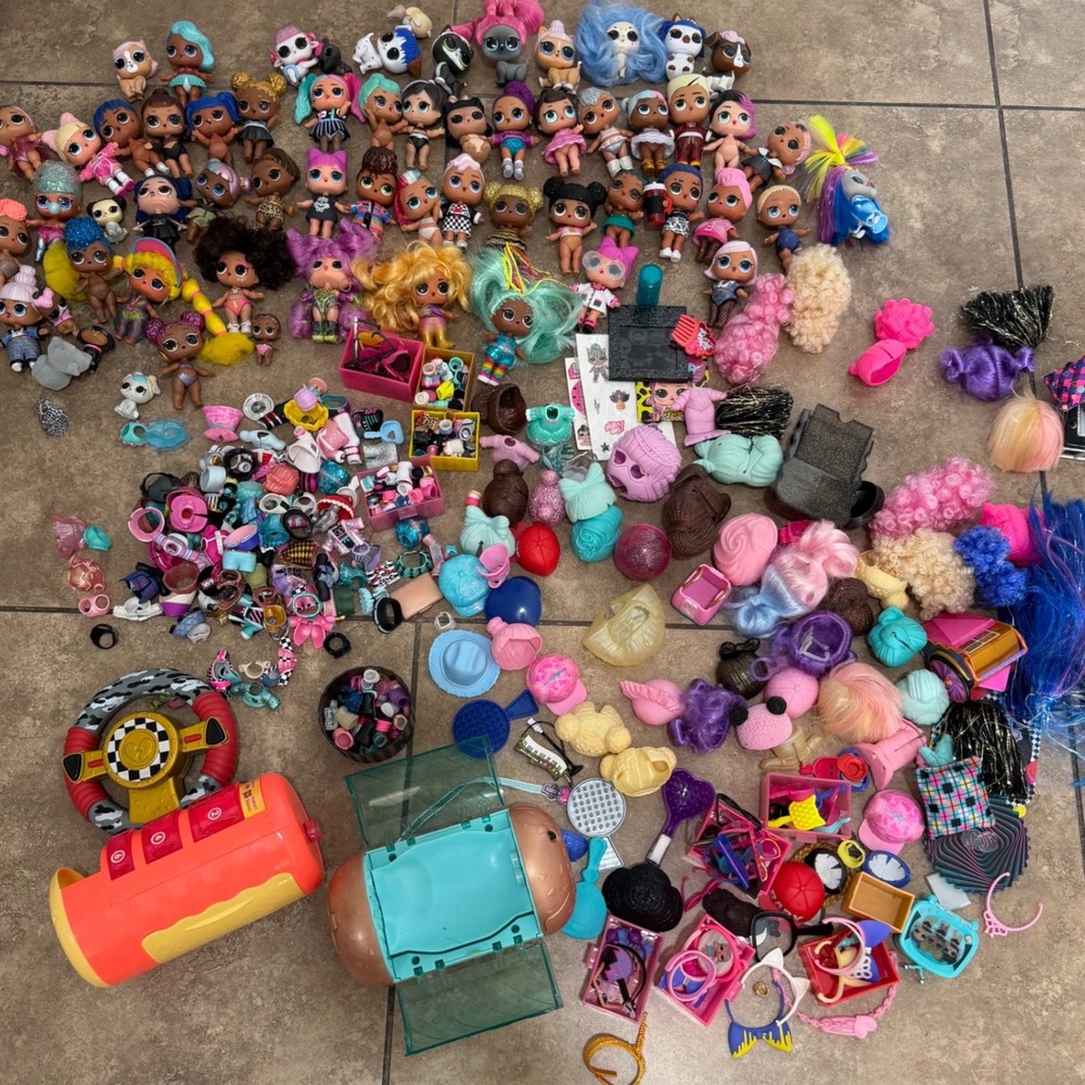 Huge LOL Surprise Doll Lot MGA Tot Lil Sisters Pets Clothes Accessories Hair